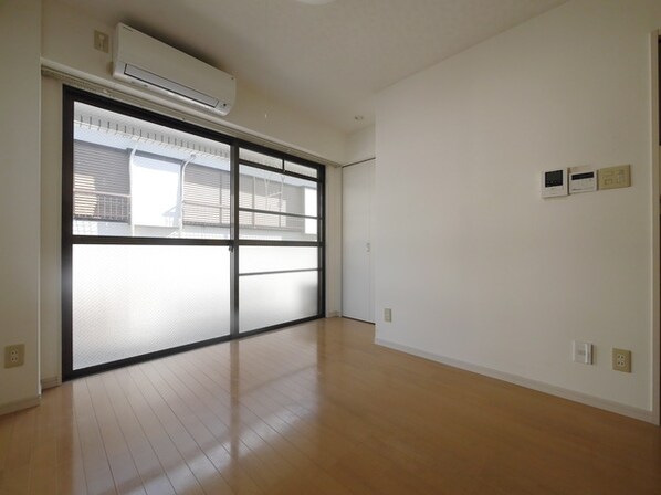 ホワイトレジデンス鷺沼の物件内観写真